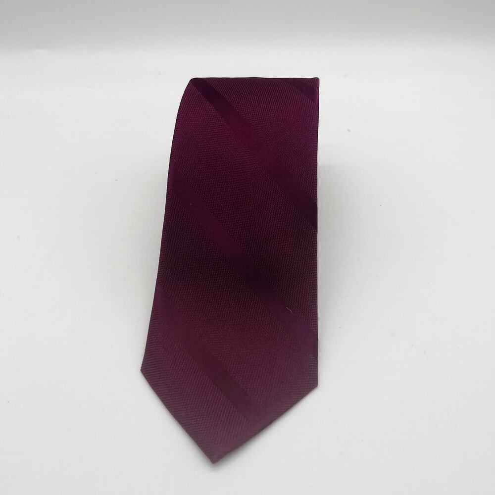 Tommy Hilfiger‎ Men's Tie Burgundy Stripe 100% Italian Silk Classic - Picture 5 of 7